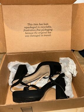 Black Strappy Platform Block Heel Sandals -
